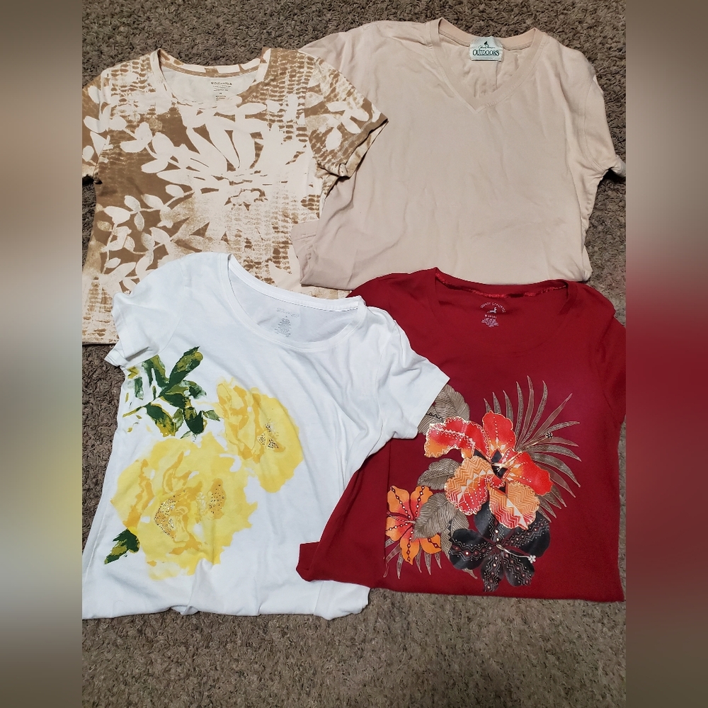 Nice 4 Tees/Tshirts Bundle, Size: Medium